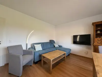 TV/Unterhaltungsangebot in der Unterkunft Familien-Apartment Bodanum für 4 Personen - mit eigener Terrasse - naturnahe Ortsrandlage - Arbeitsplatz mit VDSL - 10 min zum Nürburgring