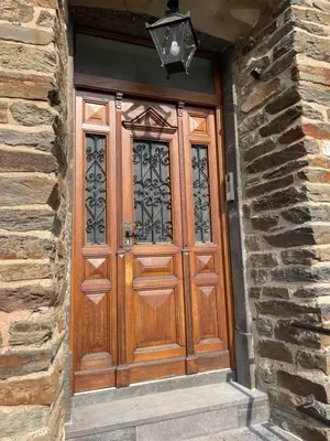 Eine Fassade oder ein Eingang zu Mosel-Wohnen II - FERIENLAND COCHEM - Ellenz-Poltersdorf