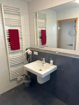 Ein Badezimmer in der Unterkunft Hotel-Restaurant Jägerhof