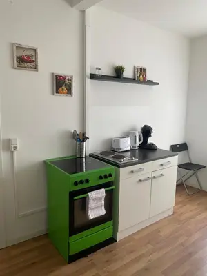 Küche/Küchenzeile in der Unterkunft Terrassenwohnung für 2 im Herzen Andernachs