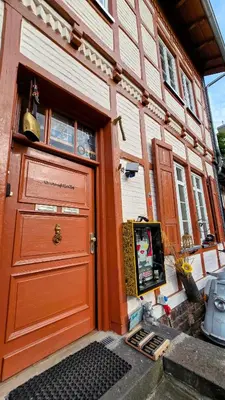 Das Gebäude in dem sich die Ferienwohnung befindet