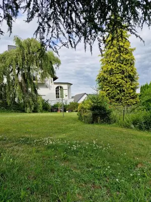 Ein Garten an der Unterkunft Eifel-FeWo by Eva Kröll