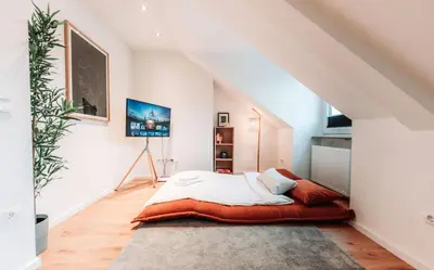 TV/Unterhaltungsangebot in der Unterkunft Ruhige Wohnung mit Festungsblick bei der Koblenz Hbf