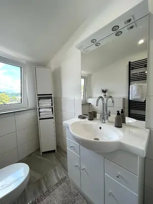 Ein Badezimmer in der Unterkunft Ferienwohnung in Gerolstein Zentrum 2