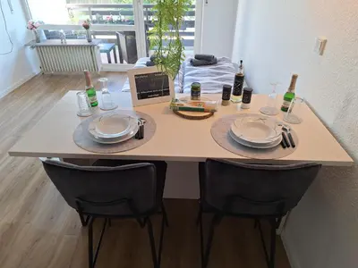 Getränke in der Unterkunft Apartment Deluxe mit Balkon Eifel Prüm