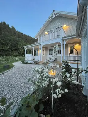 Ein Garten an der Unterkunft Das besondere Ferienhaus nähe Nürburgring