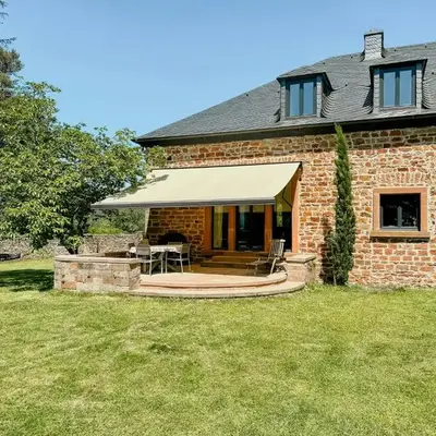 Renovated Farmhouse Half In The Trierer Heide