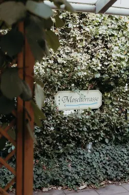 Ein Garten an der Unterkunft Weingut Später-Veit