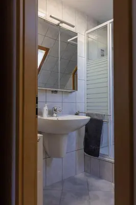Ein Badezimmer in der Unterkunft Ferienwohnung Moselurlaub Winningen