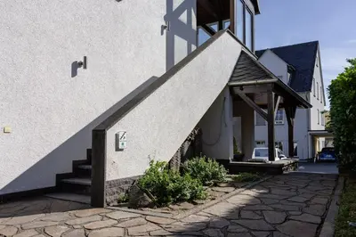 Das Gebäude in dem sich die Ferienwohnung befindet