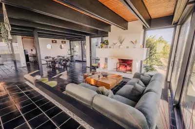 Ein Sitzbereich in der Unterkunft Villa Panoramica Pool & Sauna