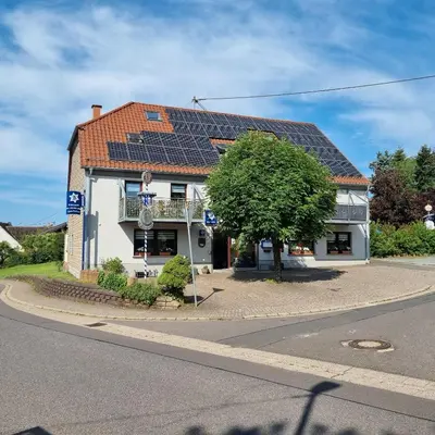 Das Gebäude in dem sich die Ferienwohnung befindet