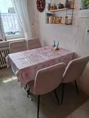 Ein Sitzbereich in der Unterkunft Ferienwohnung Fülbier
