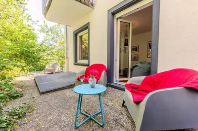 Ein Sitzbereich in der Unterkunft SOON APT Nr 1