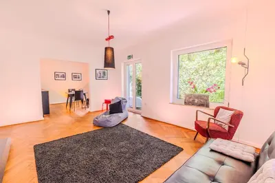 Ein Sitzbereich in der Unterkunft SOON APT Nr 1