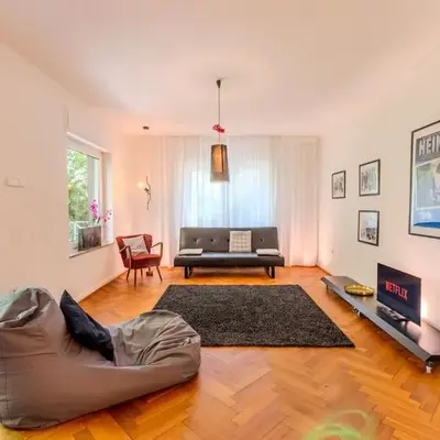 SOON APT Nr 1