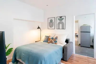 Ein Bett oder Betten in einem Zimmer der Unterkunft Deluxe Koblenz Flat, Parken, Netflix, Ruhig