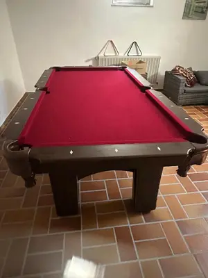 Ein Billardtisch in der Unterkunft Ferienhaus Hof Schöneck in sehr ruhiger Alleinlage
