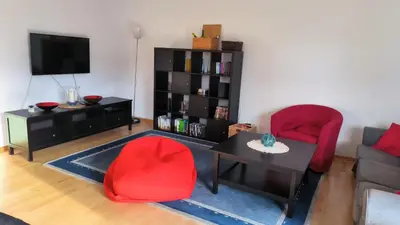 TV/Unterhaltungsangebot in der Unterkunft Spacious Ferienwohnung nähe KOB Uni