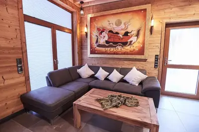 Ein Sitzbereich in der Unterkunft Wellness Ferienhaus “Lotus II”