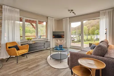 Ein Sitzbereich in der Unterkunft Ferienwohnung Mila EG