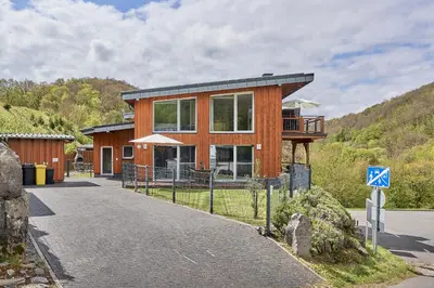 Ein allgemeiner Bergblick oder ein Berglick von der Ferienwohnung aus