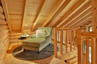 Ein Sitzbereich in der Unterkunft Seezeit Chalet