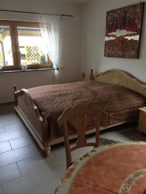 Ein Bett oder Betten in einem Zimmer der Unterkunft Beiknüvi