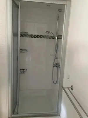 Ein Badezimmer in der Unterkunft Beiknüvi