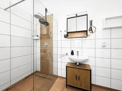 Ein Badezimmer in der Unterkunft Apartment an Mosel und Weingut - KP4