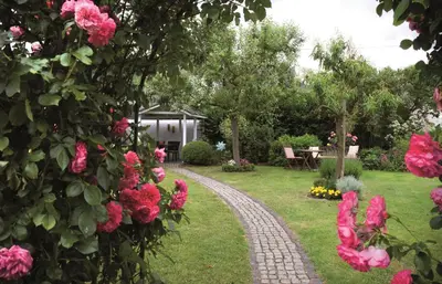 Ein Garten an der Unterkunft Wein- u. Gästehaus St. Maximin
