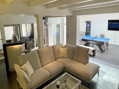 TV/Unterhaltungsangebot in der Unterkunft Apartment with bar, recreation room in Kastellaun