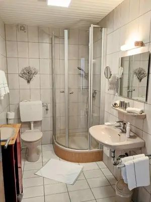 Ein Badezimmer in der Unterkunft Moseltalblick
