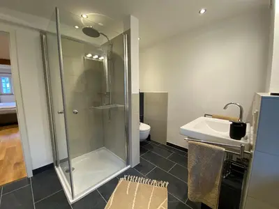 Ein Badezimmer in der Unterkunft Weingut Bindges - Apartment Rosenhof