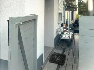 Ein Balkon oder eine Terrasse in der Unterkunft Apartment in Trier with parking