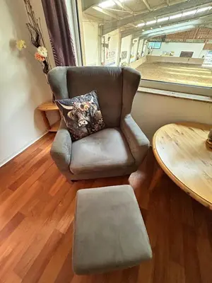 Ein Sitzbereich in der Unterkunft Ranch Apartment