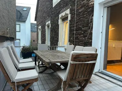 Ein Sitzbereich in der Unterkunft Ferienwohnung Kinheim an der Mosel