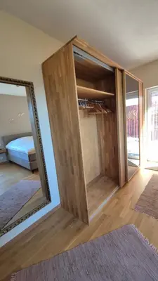 Ein Bett oder Betten in einem Zimmer der Unterkunft RHEIN-WALD Exklusives Apartment mit Rheinblick