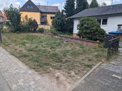 Ein Garten an der Unterkunft Spacious and Luminous Apartment in a Bungalow