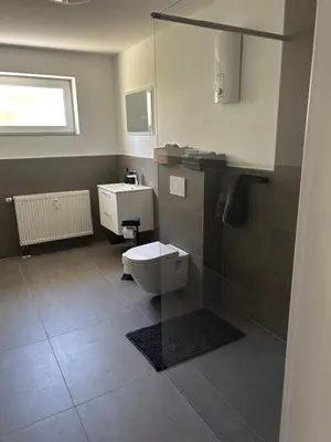 Ein Badezimmer in der Unterkunft Ferienwohnung in Wimbach am Nürburgring