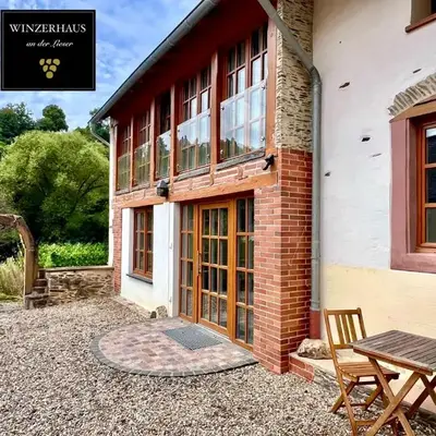 BG Living & Hosting - Mosel Winzerhaus an der Lieser mit Sonnenterrasse & Privatparkplatz - Nähe Bernkastel-Kues