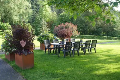Ein Garten an der Unterkunft Ferienwohnung Hoffmann