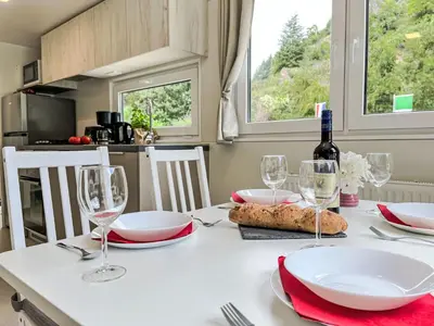 Küche/Küchenzeile in der Unterkunft Holiday Home Tiny Haus Vierseenblick Nummer 4 by Interhome