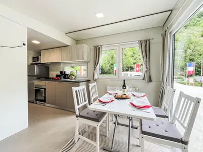 Küche/Küchenzeile in der Unterkunft Holiday Home Tiny Haus Vierseenblick Nummer 4 by Interhome