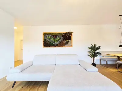 Ein Bett oder Betten in einem Zimmer der Unterkunft BAT Home Solutions Trierweiler - alles was ein Hotel nicht bietet - 80 qm, 3 Zimmer, 5 Personen, Terrasse, BBQ und Kino
