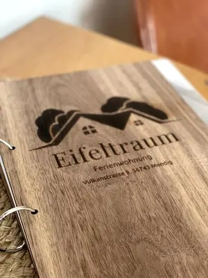 Ein Zertifikat, Auszeichnung, Logo oder anderes Dokument, das in der Unterkunft Eifeltraum Mendig, 3 Sterne, Ferienwohnung ausgestellt ist