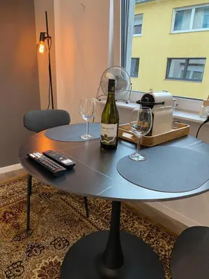 Getränke in der Unterkunft 1 Koblenz - Renovierte Unterkunft am Rhein - eigenes Bad, Küche, Wifi