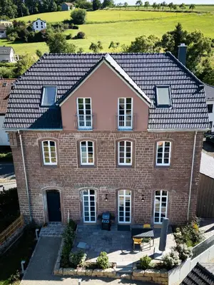 Das Gebäude in dem sich die Ferienwohnung befindet