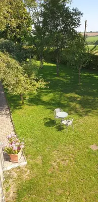 Ein Garten an der Unterkunft Ferienwohnung Eifelglück Hupperath