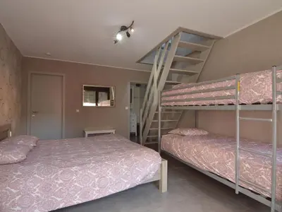 Ein Bett oder Betten in einem Zimmer der Unterkunft Apartment in Zell near Mosel River & Vineyards